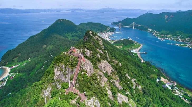 사량도 지리산 등산코스, 출렁다리 암릉 산행 (399.3m)
