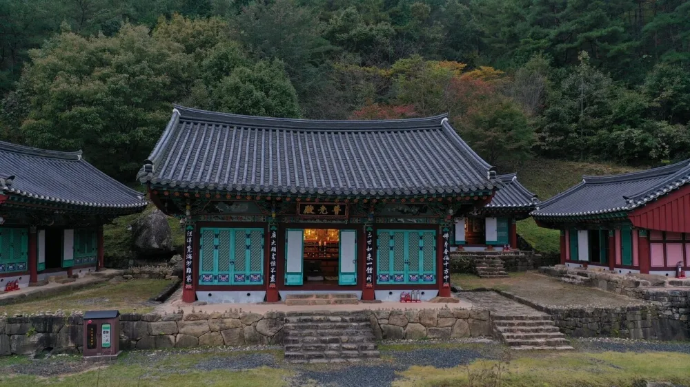 도림사-사찰-여러-동이-모여있다.