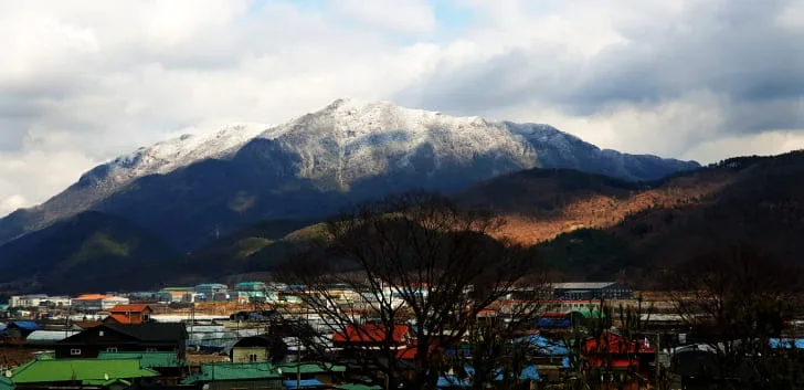서대산-산능성이에-하얀-눈이-쌓였다.