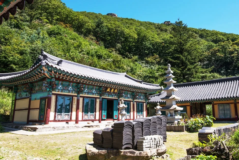 원주-백련사-대웅전-전경