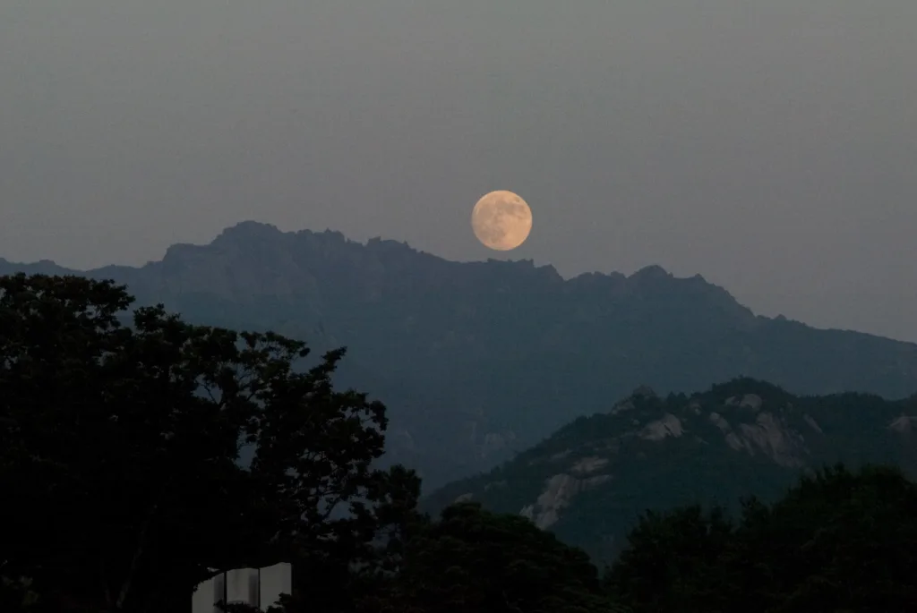 월출산에서-바라본-보름달
