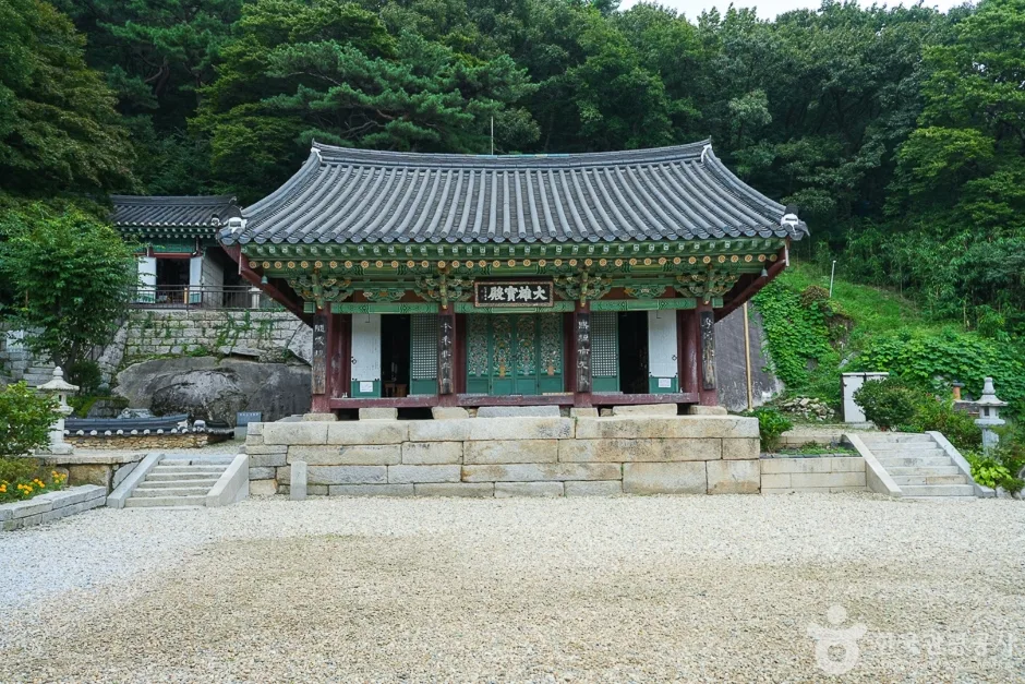 정수사-대웅보전